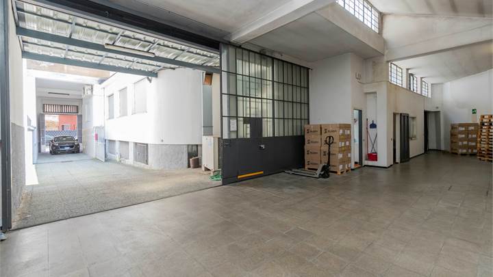 Laboratorio in vendita a Sesto San Giovanni